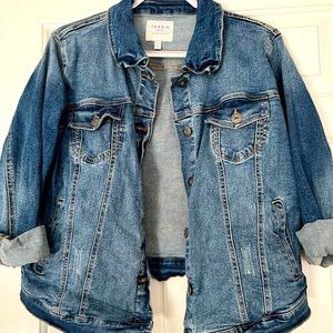 Torrid size 1 (14/16) denim jacket.